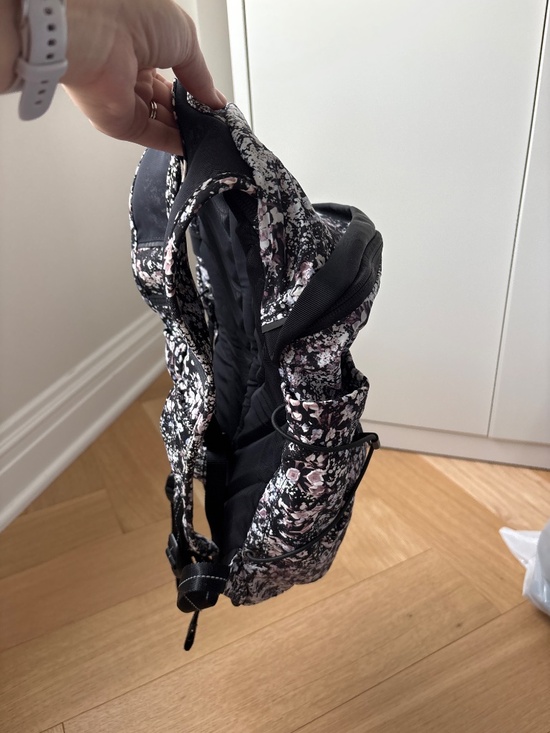 Lululemon Run All Day Backpack